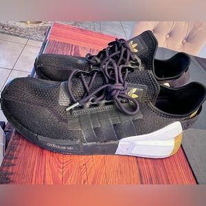 Adidas boost men’s sneakers. Like New